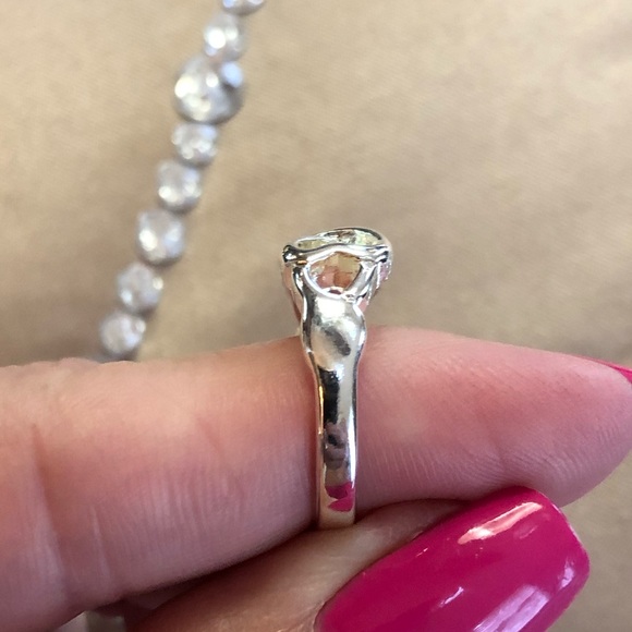 Sterling Silver size 7 ring - Picture 5 of 6